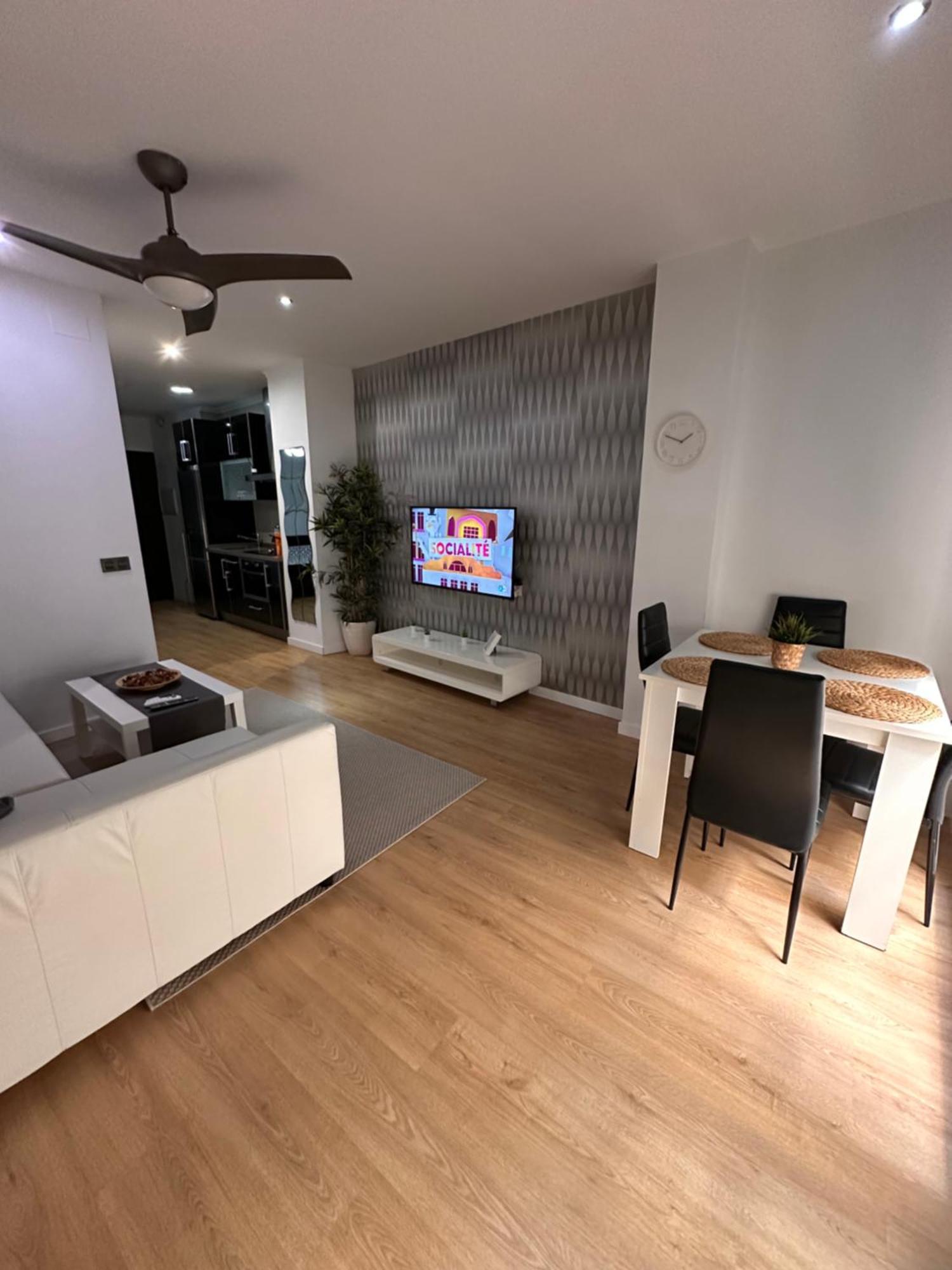 Appartement Carreteria Deluxe à Málaga Extérieur photo