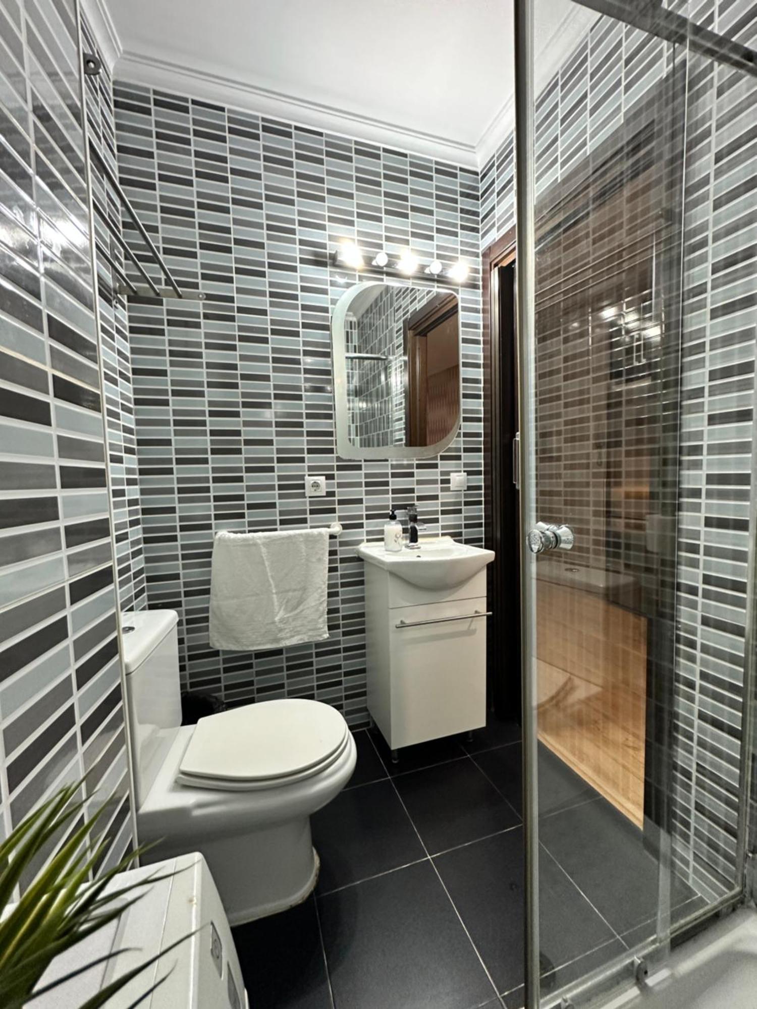 Appartement Carreteria Deluxe à Málaga Extérieur photo
